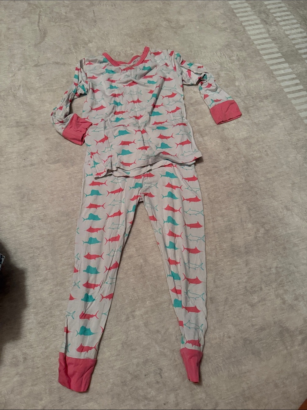Girls fish Print Long-Sleeve Pajama Set in Pink & Teal
